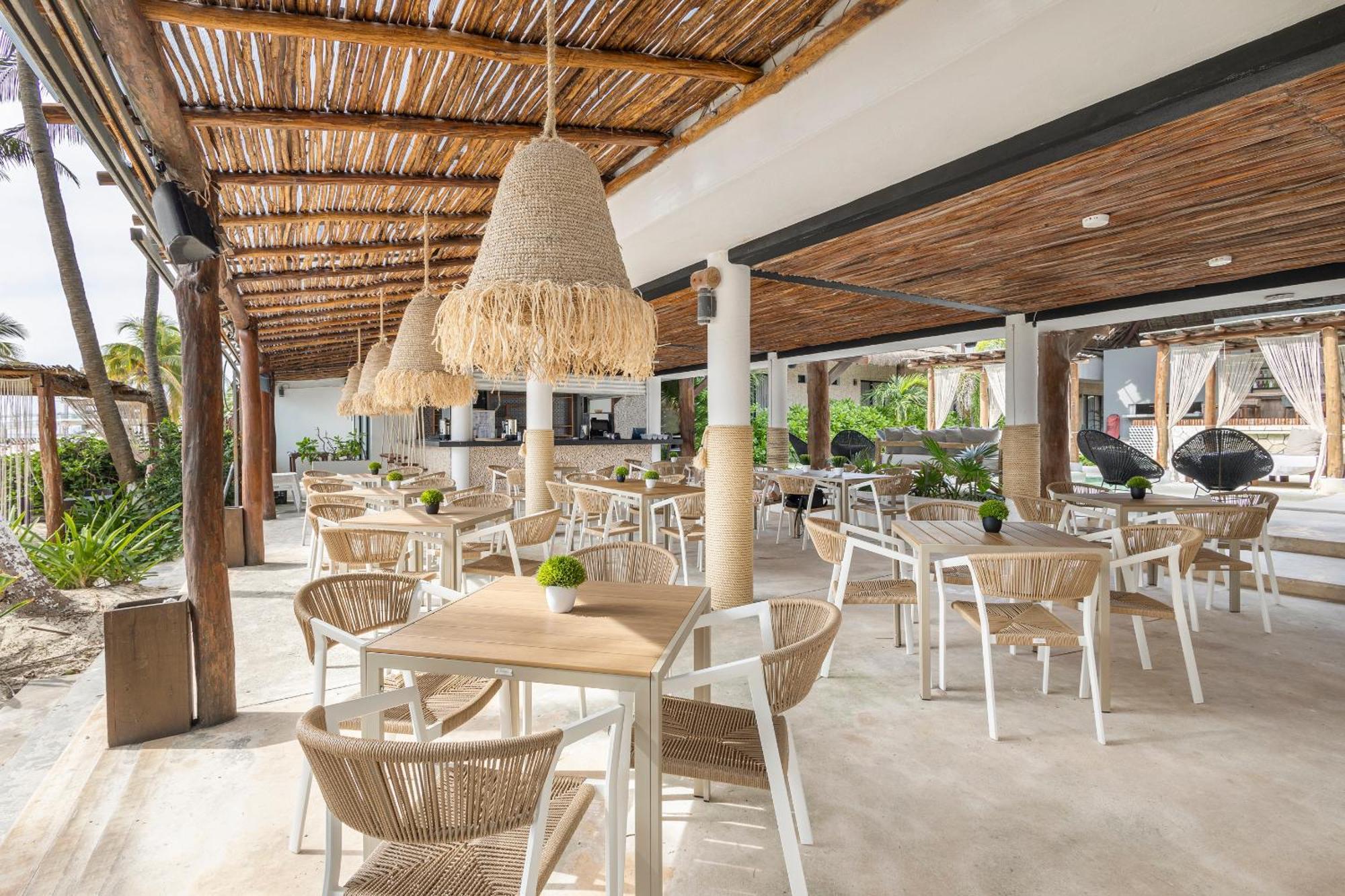 Areia Playa Del Carmen - Beach Front Hotel Экстерьер фото